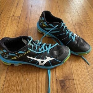 Mizuno Black Athletic Shoes with Teal & Yellow Accents